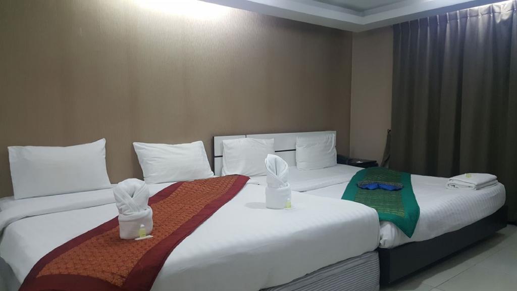 Royal Bombay Suites Джомтьен Экстерьер фото